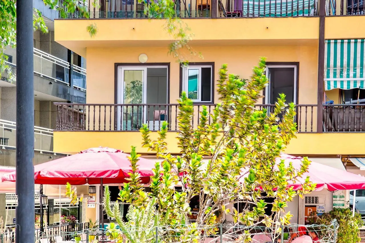 Cozy Main Square And Beachfront 3-Bedrooms Apartment Los Cristianos  Spain