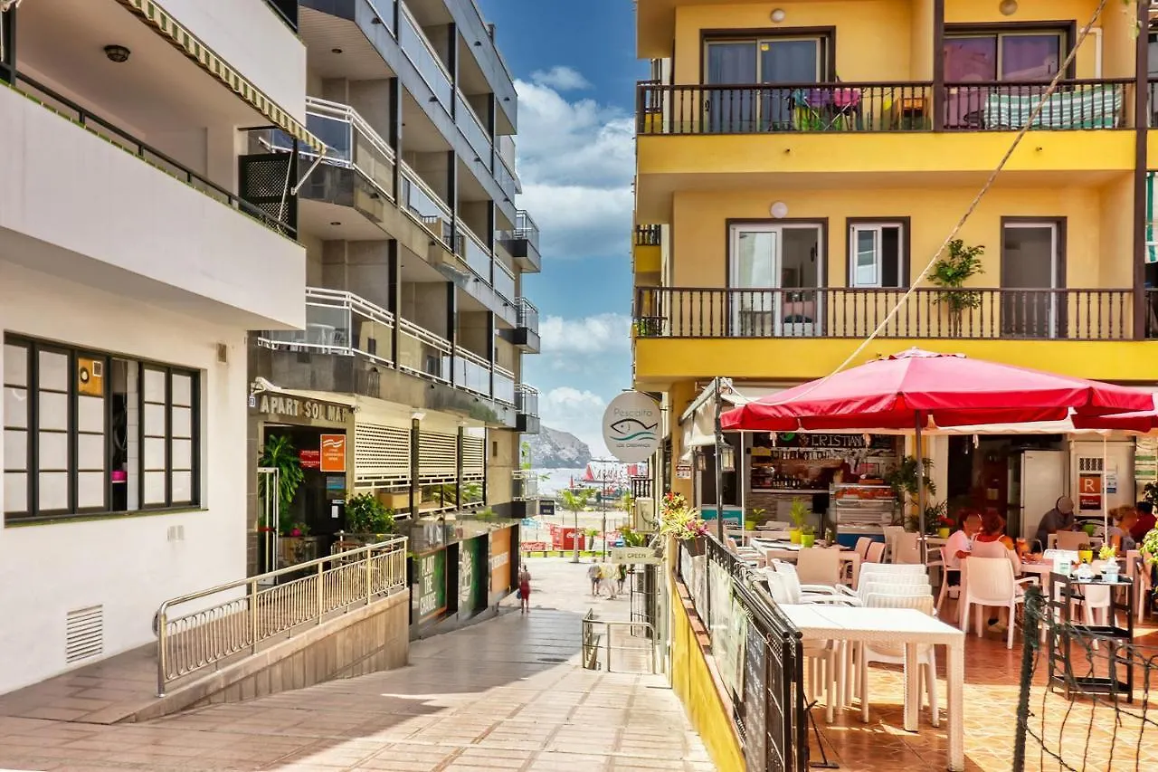 Cozy Main Square And Beachfront 3-Bedrooms Apartment Los Cristianos